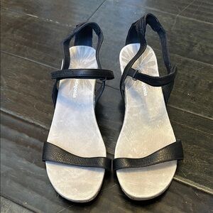 Patagonia Black and Cork Wedge Sandals